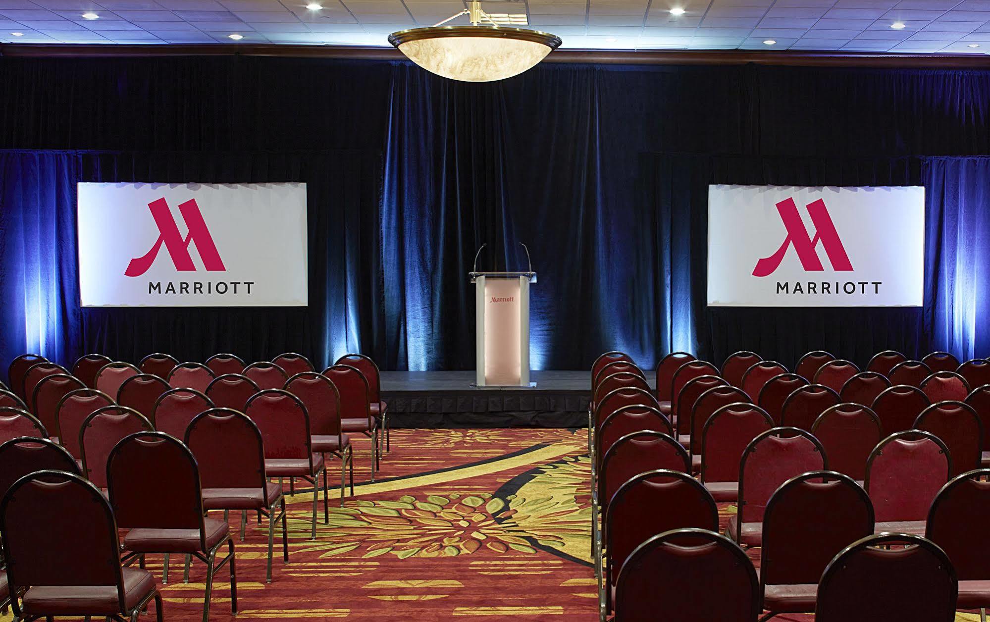 Marriott Dfw Airport South Hotel Fort Worth Buitenkant foto